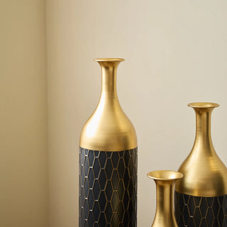 Black and Gold Metal Vase Set of 3 Floor Vases Ideal for Mother's Day Gift Wedding Decoration Elegant Floral Display Dweva